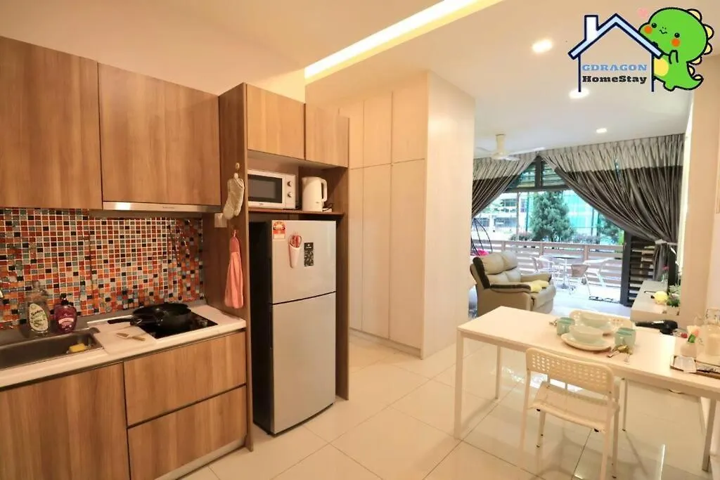 Palazio Comfy Studio Pool Access From Patio By Gdragon Homestay Johor Bahru